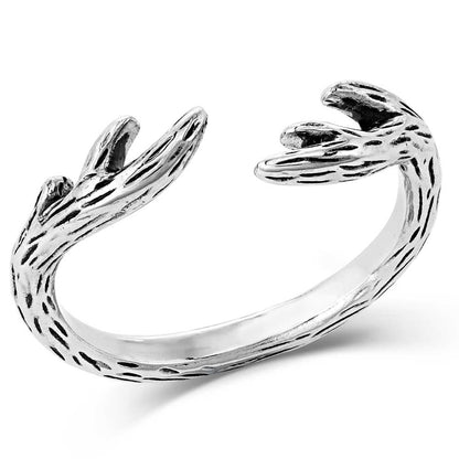 Montana Silversmiths Embrace the Wild Ring